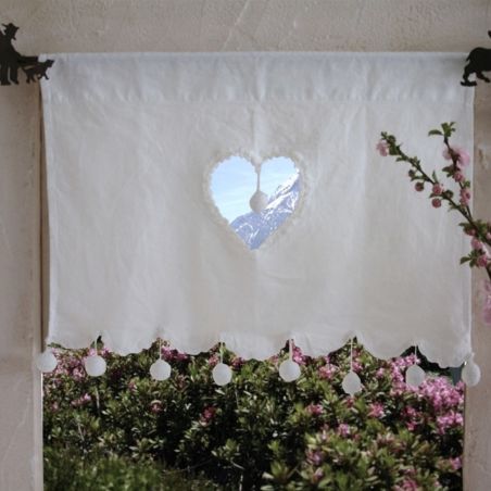 Rideau brise bise avec cœur ajouré et pompons blanc - 30 x 45 cm