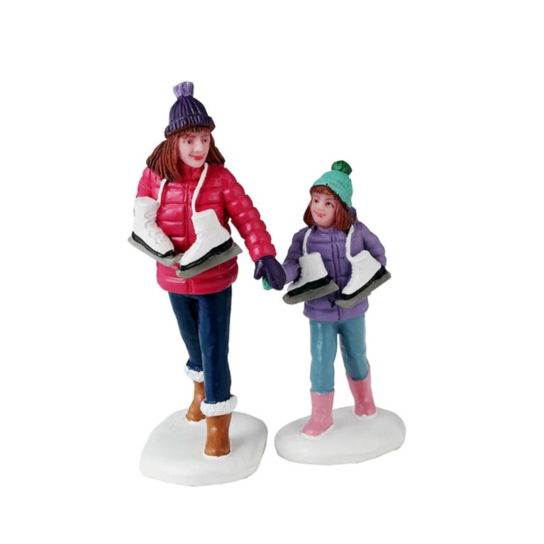 LEMAX 42324 - Figurine sortie patinage entre soeur