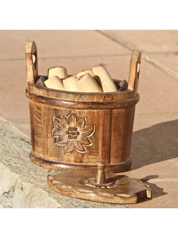 Patatière en bois avec Edelweiss sculptée