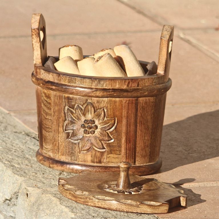 Patatière en bois avec Edelweiss sculptée