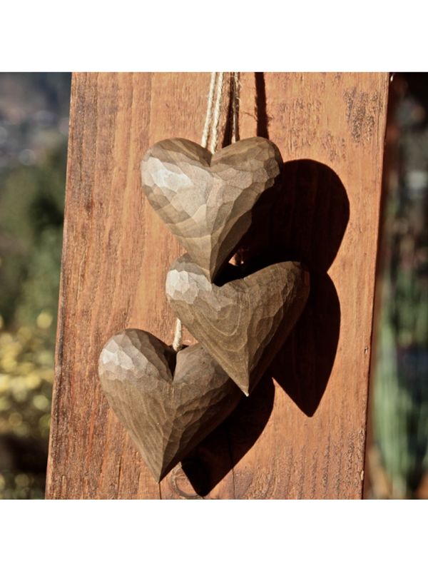 Suspension 3 cœurs en bois sculpté main